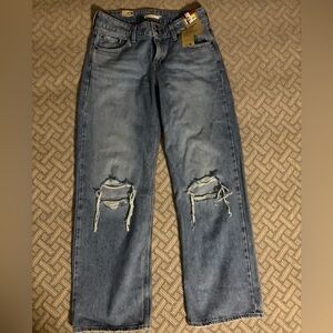 Women’s Super Low Levi’s superflow loose jeans 29 x 30 NWT